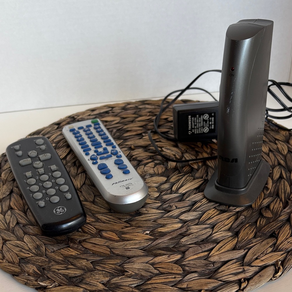 RCA Digital TV Converter, universal remote and GE remote